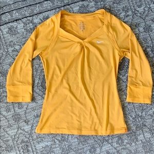 Nike Dri-Fit 3/4 sleeve shirt